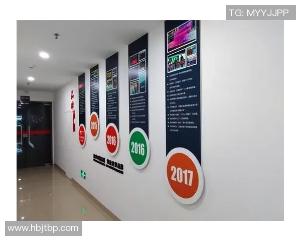 南京足球队的战术创新与运营体系探索解析