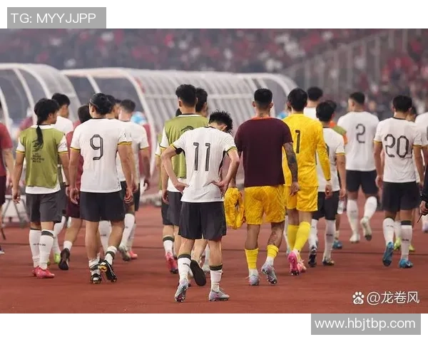 赛后分析:上海足球队与广州足球队的技术对决与战术解析